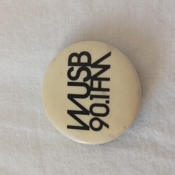 SET OF 10 Vintage 80s Political Punk Rock Pinback Buttons in Various Sizes - Picture 8 of 16